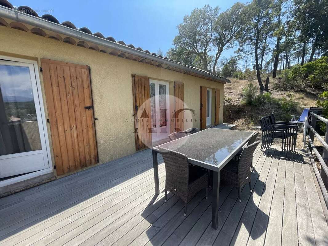 Maison à MONTAUROUX