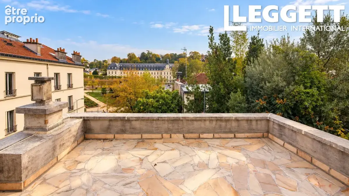 Maison avec appartement indépendant, jardin et terrasses, proche des commerces, écoles et espaces verts - photo 1