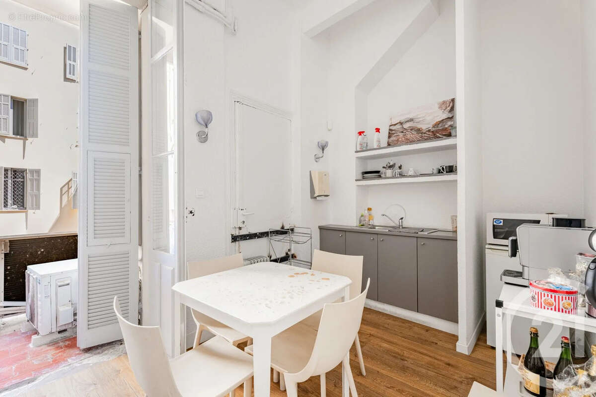 Appartement 270 m² à Nice  - photo 24
