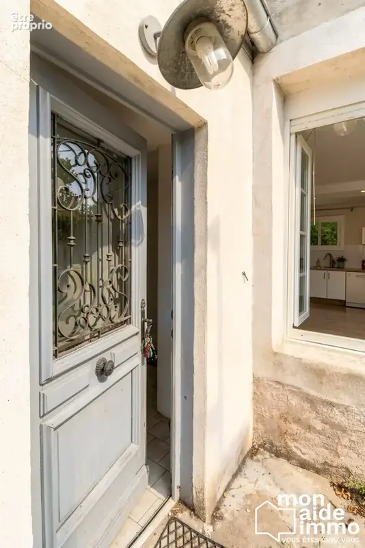 Maison 170 m² à Surgeres  - photo 2
