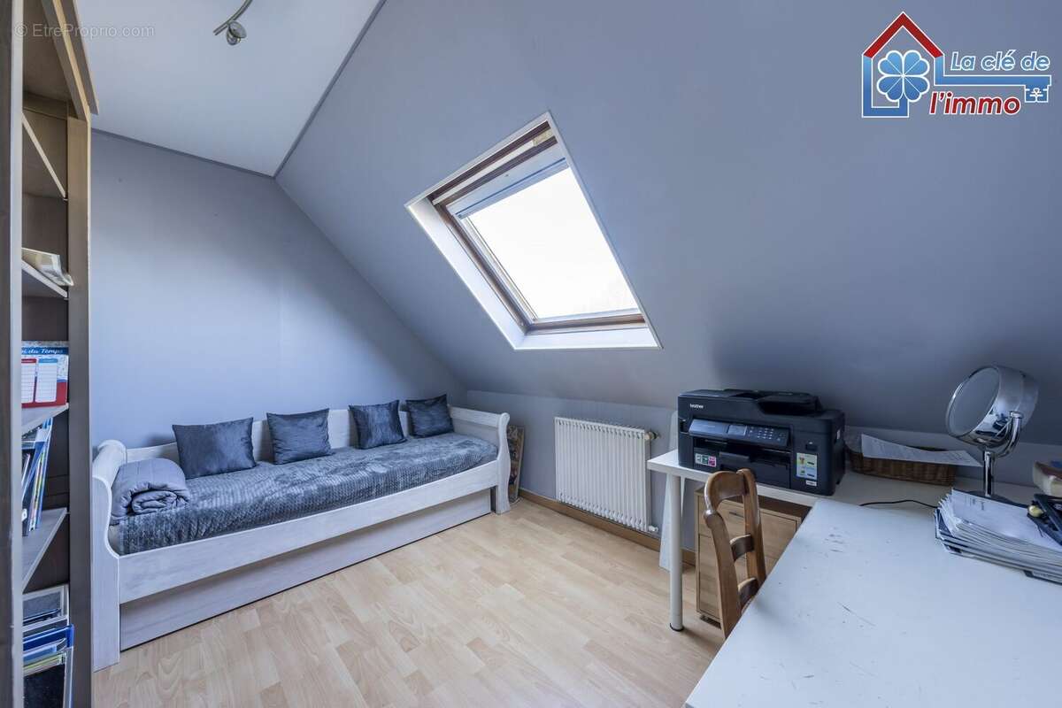 Maison à MOISSY-CRAMAYEL