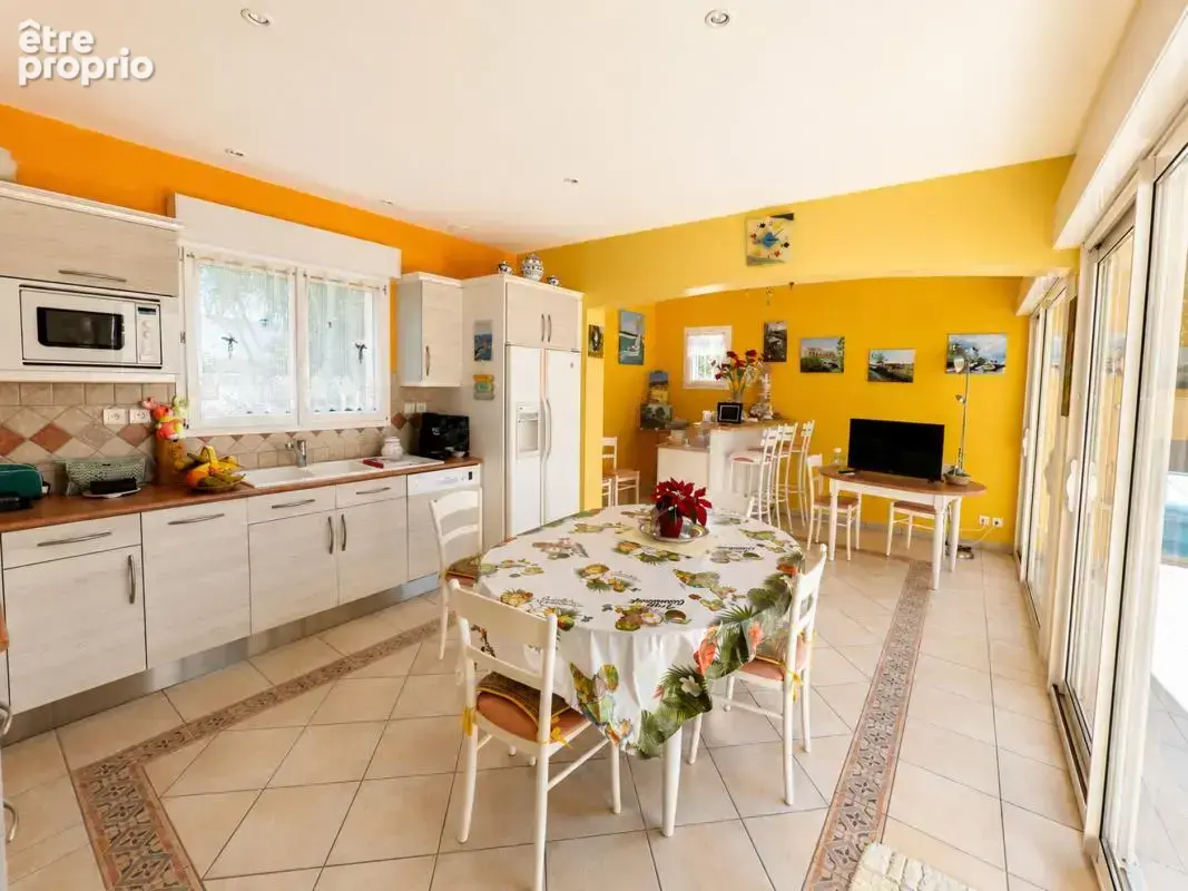 Maison 5 pièces 181 m² à vendre à Marennes (17320) - photo 4
