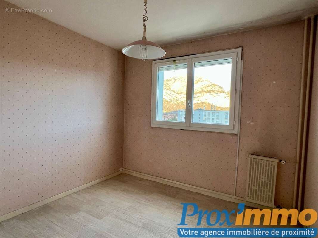 Appartement à SASSENAGE