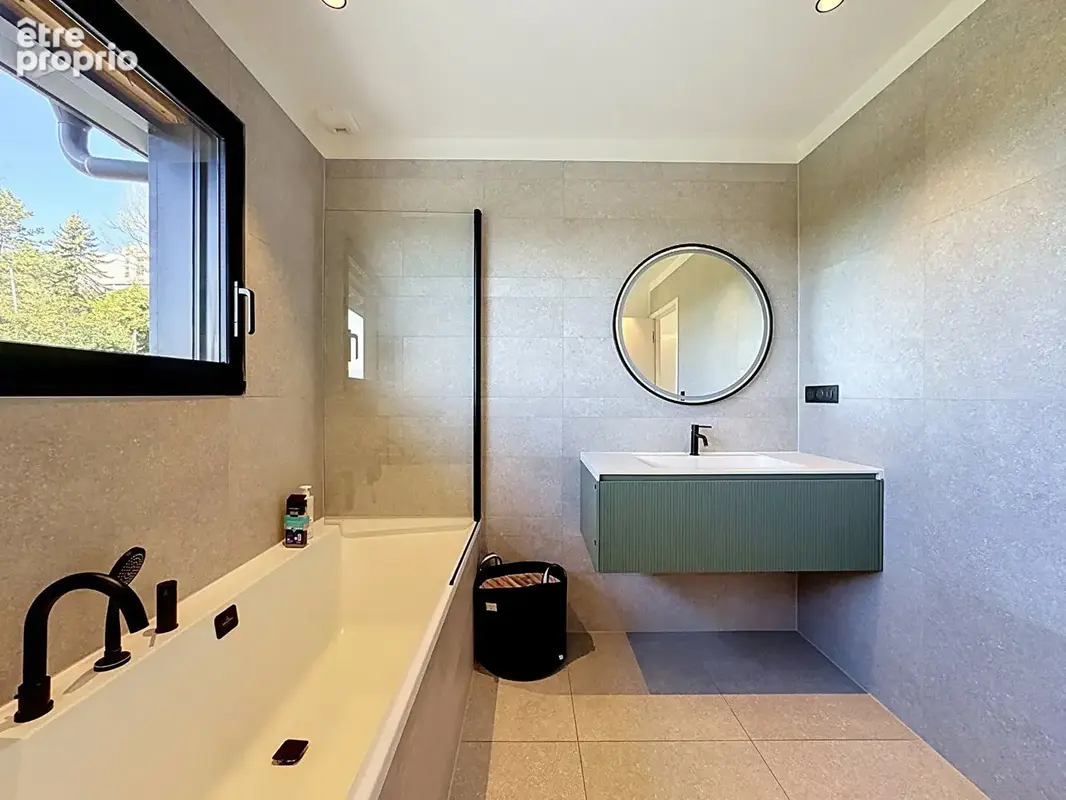 Argonay - villa contemporaine avec piscine chauffée et vue panoramique sur les montagnes - photo 16