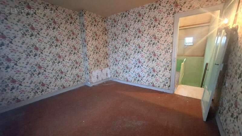 Maison à SAINT-QUENTIN