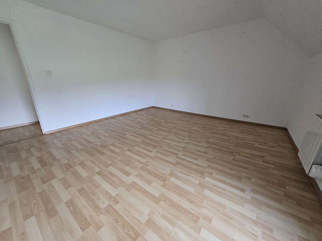 Maison à LE TREVOUX