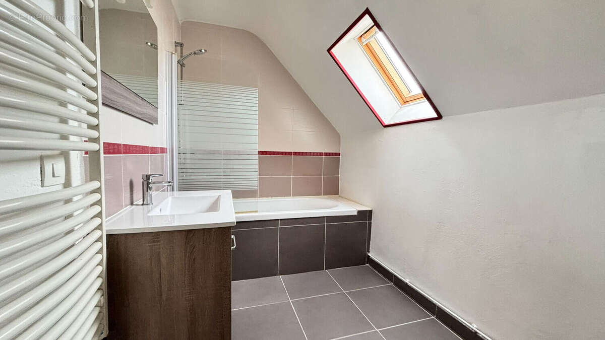 Maison à PLONEOUR-LANVERN