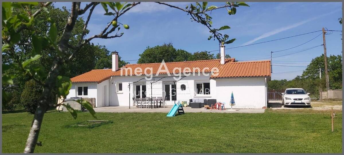 Maison à BRESSUIRE