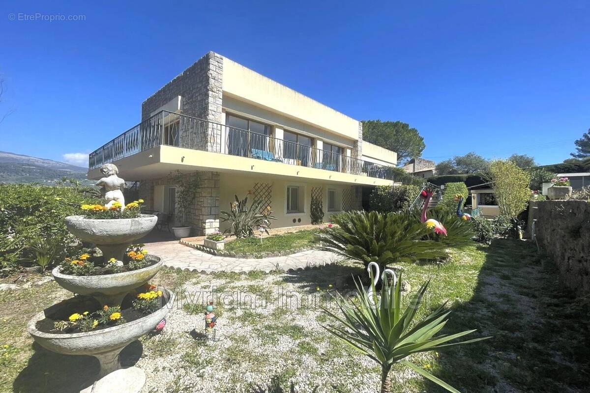 Maison à PEYMEINADE