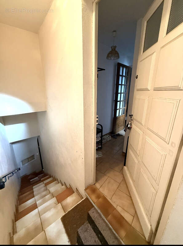 Appartement à SAINT-CYR-SUR-MER