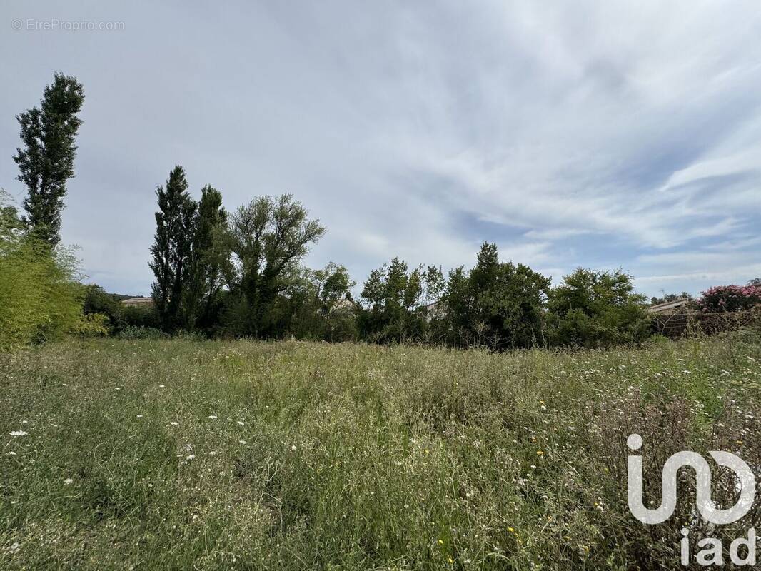 Photo 1 - Terrain à CLARENSAC