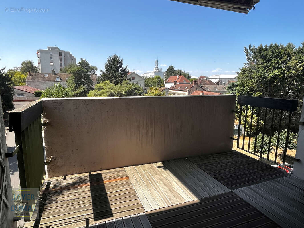 CHALON-SUR-SAONE - Appartement T3 dans résidence au calme - - photo 3