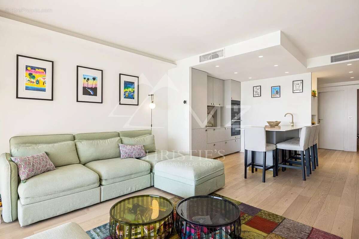 Appartement à LE CANNET