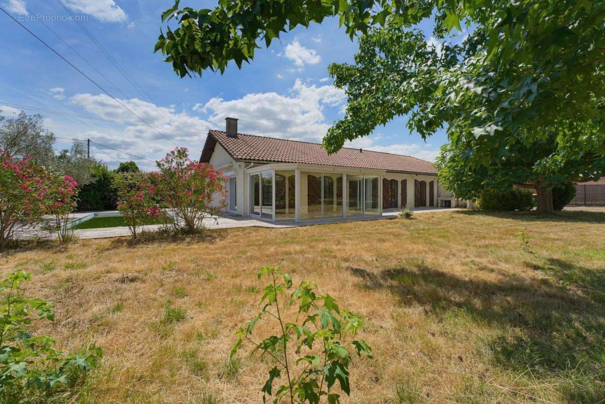 Maison de 6 pièces de 142 m² à Sallebœuf - photo 16