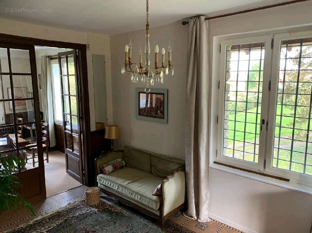 Maison à GRISY-LES-PLATRES