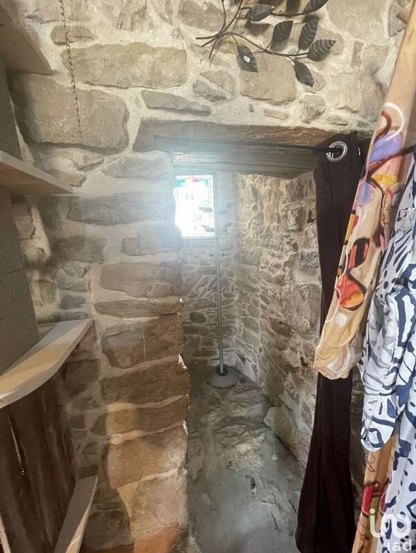 Photo 6 - Commerce à MINERVE