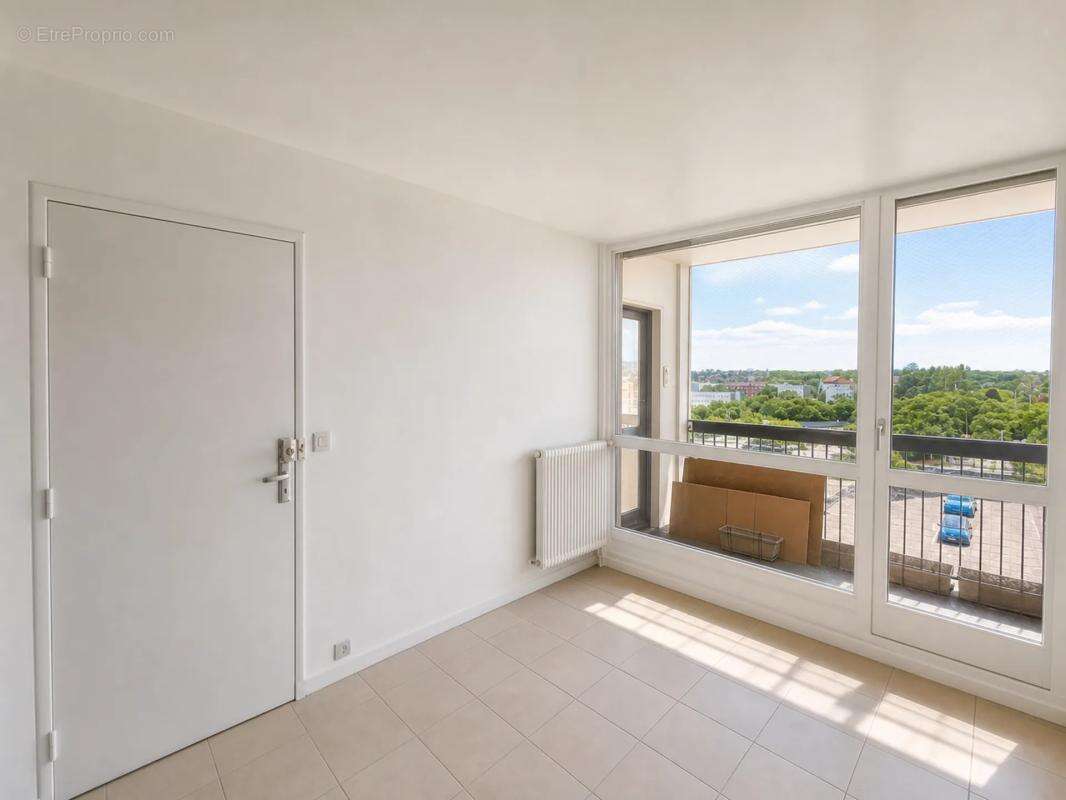 Appartement de 3 pièces de 52 m² à Neuilly-sur-Marne - photo 10