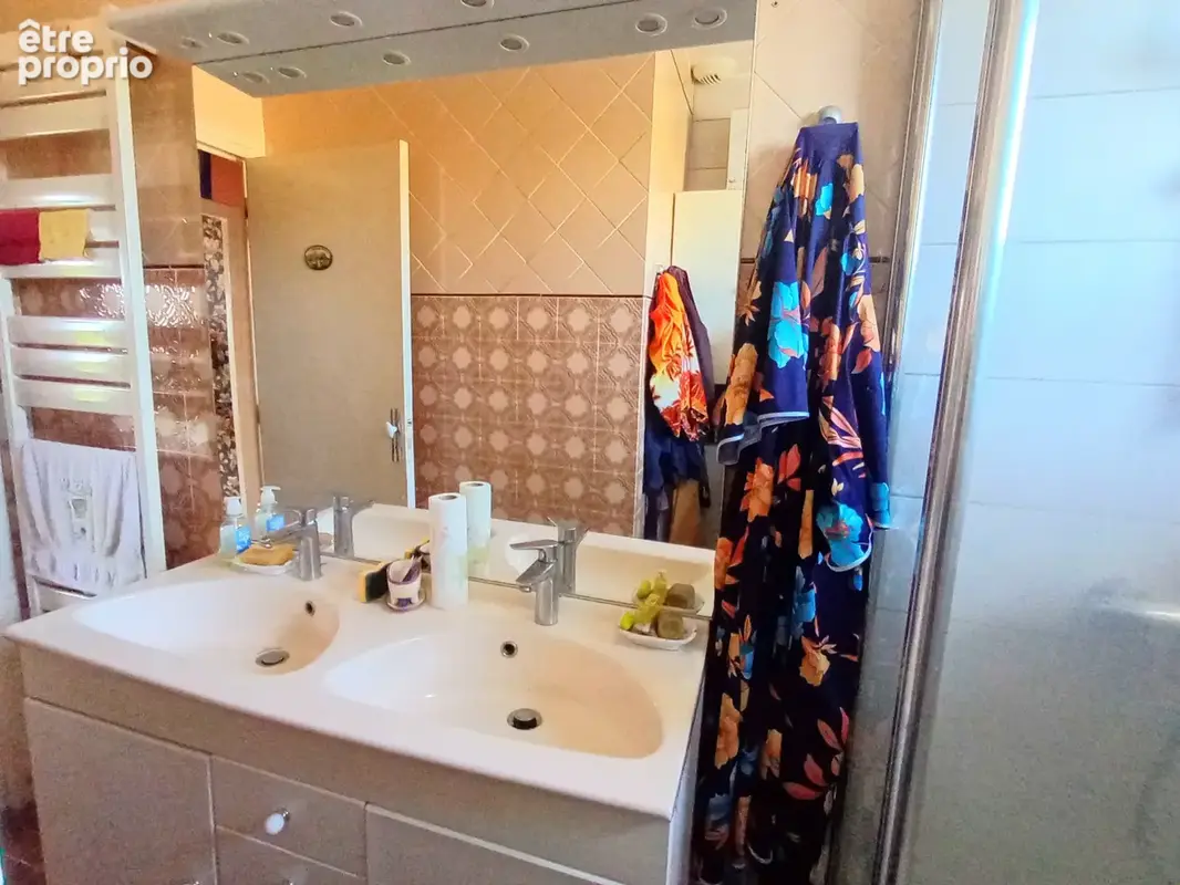 Maison 4 pièces à vendre à Veauche avec garage et terrain - photo 8
