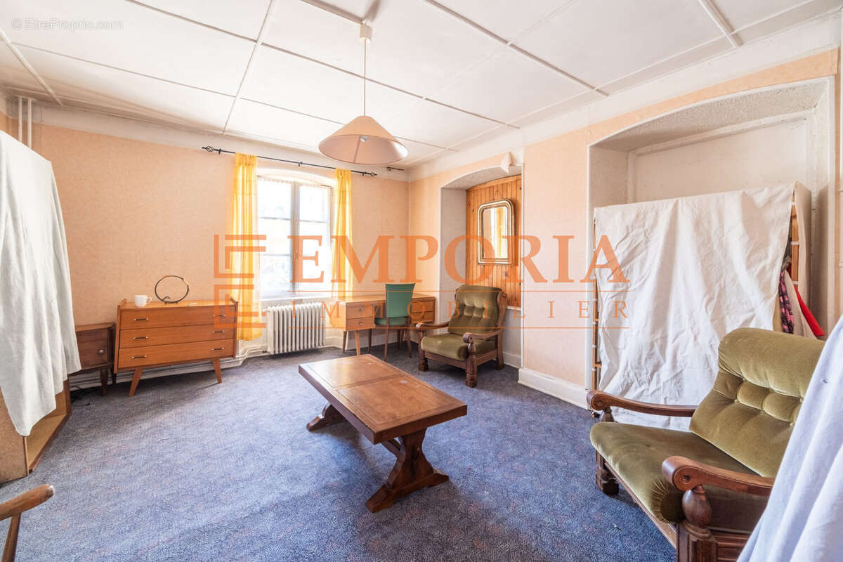 Maison 185 m² à Etupes  - photo 3
