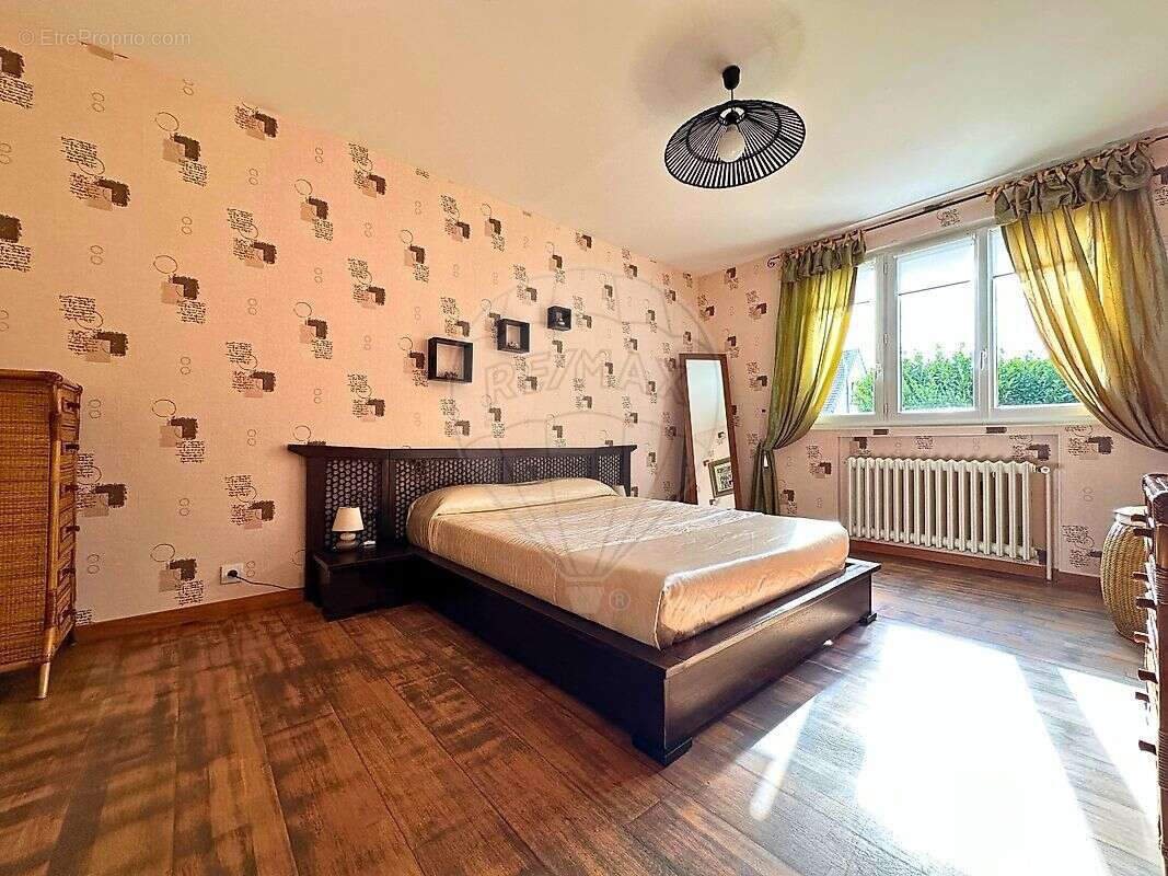 Maison à CREPY-EN-VALOIS