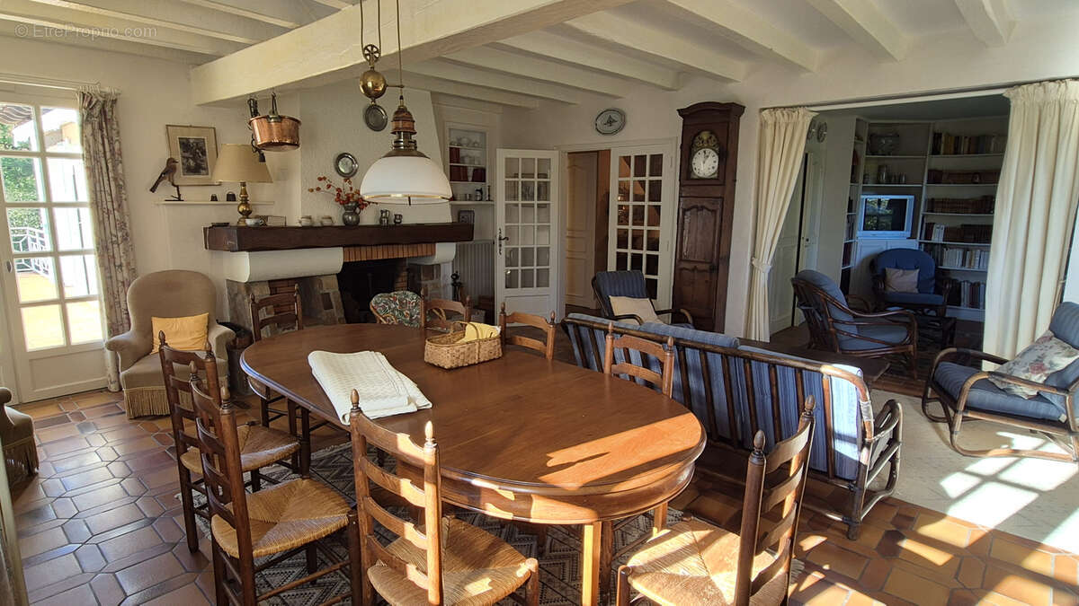 Maison à GIOU-DE-MAMOU