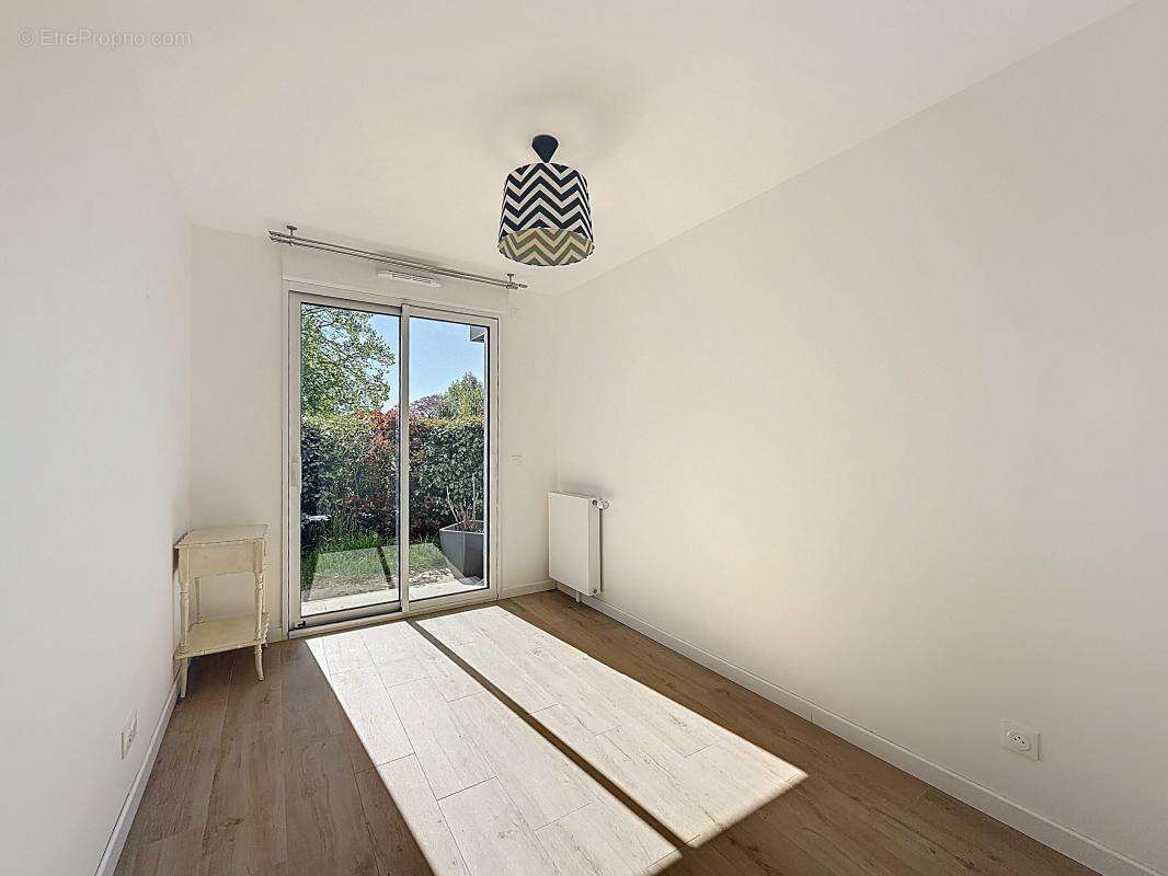 Appartement à MONTIGNY-LE-BRETONNEUX