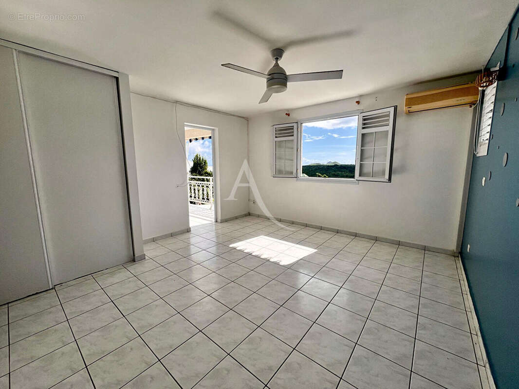 Maison à SAINTE-LUCE