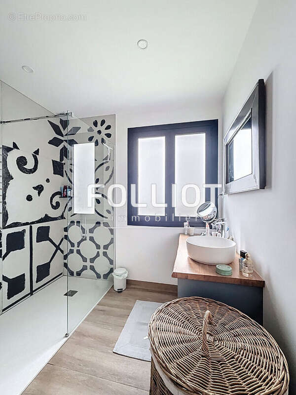 Maison à SAINT-PAIR-SUR-MER