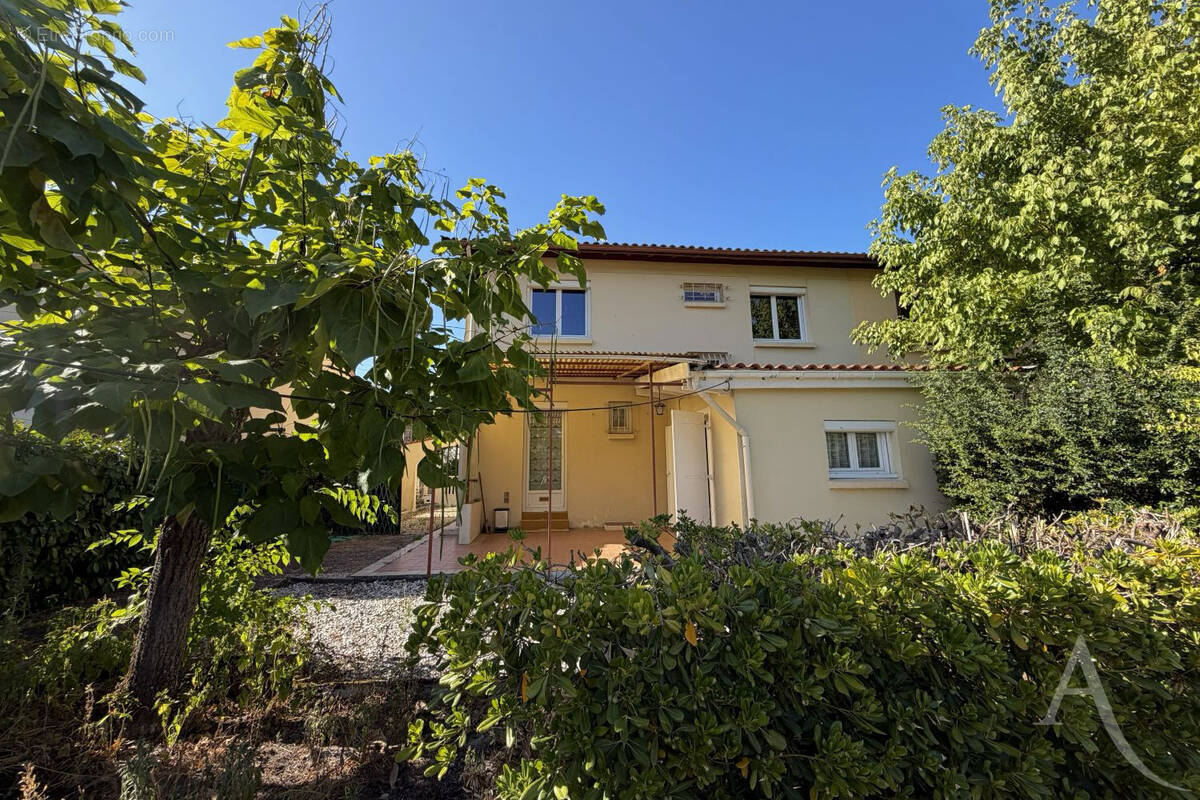 Maison à VILLENAVE-D'ORNON
