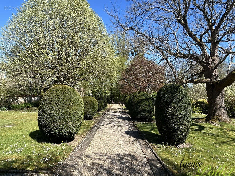 Maison à AUBIGNY-SUR-NERE