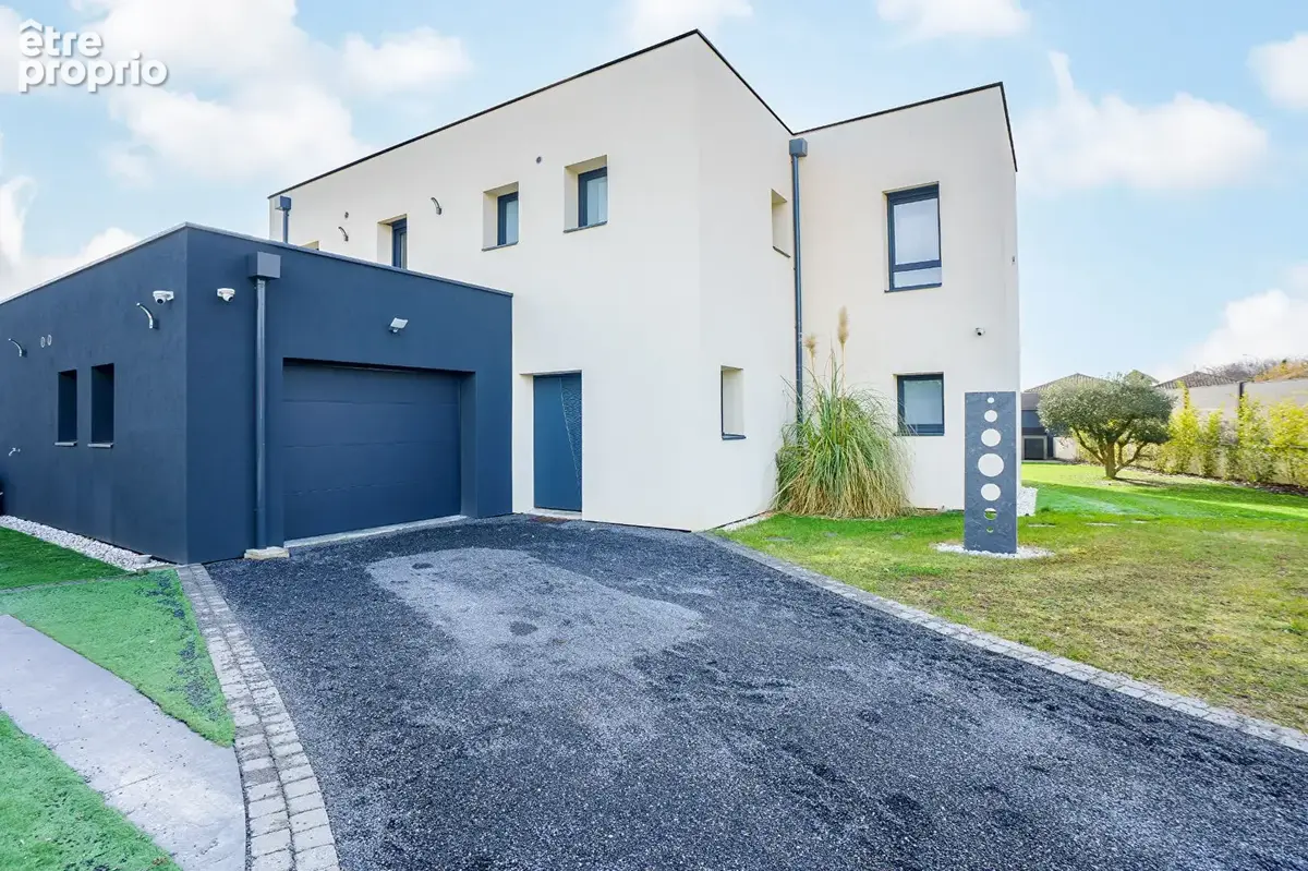 Villa contemporaine 7 pièces - 4 chs - photo 18