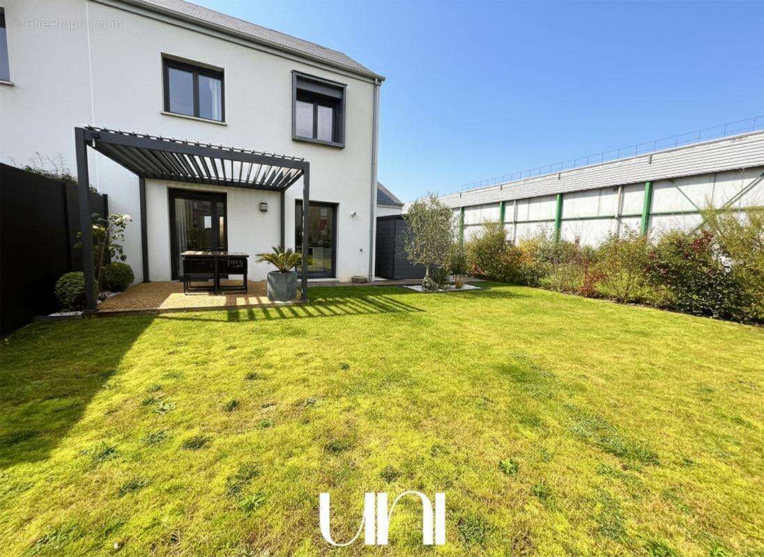 Maison à COLOMBELLES