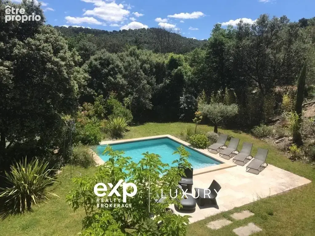Maison 7 pièces 201 m² à vendre à Peyrolles-En-Provence (13860) - photo 2