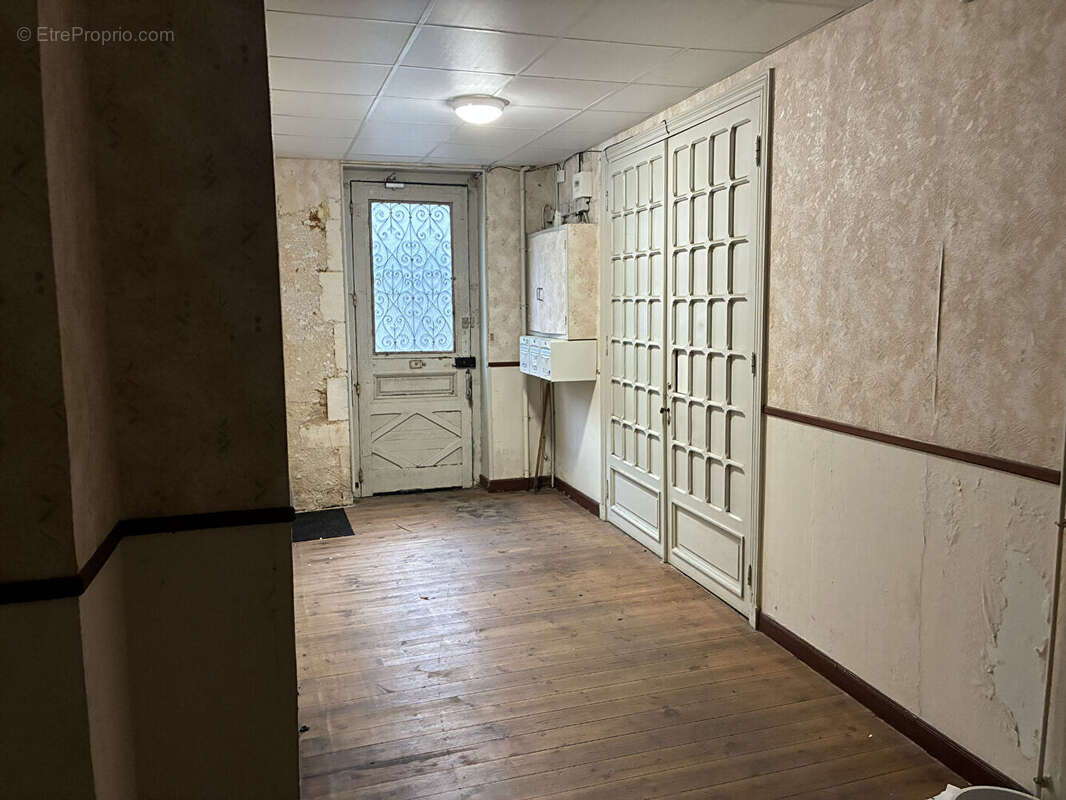 Appartement à MARENNES