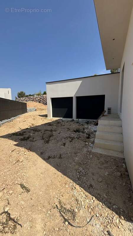 Villa contemporaine T5 avec double garage - photo 10