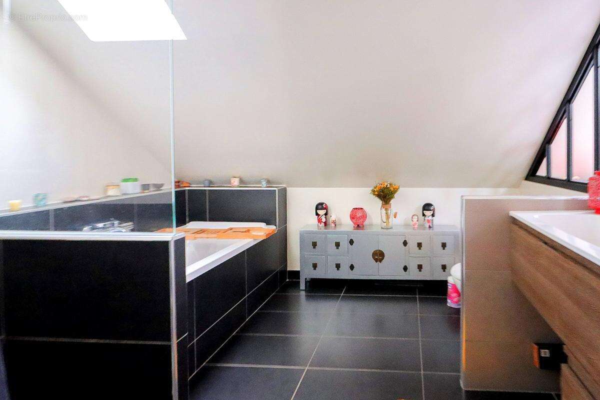 Maison à DEUIL-LA-BARRE