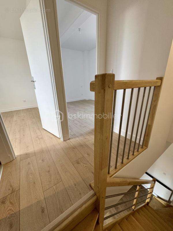 Appartement à REYRIEUX