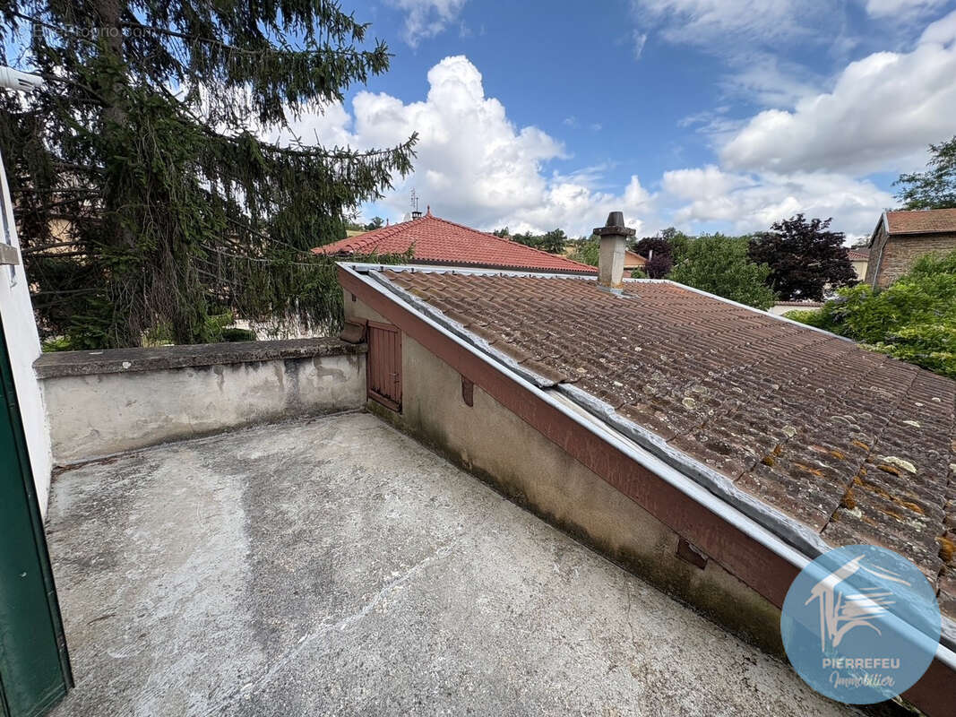 Appartement à PONTCHARRA-SUR-TURDINE