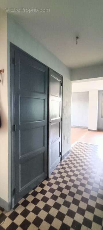 Appartement à SAINT-UZE