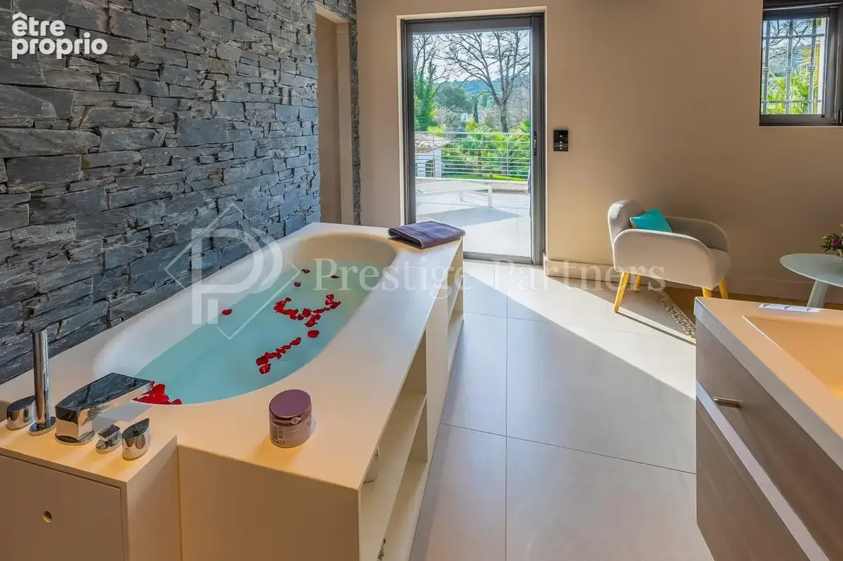 Villa d’exception avec piscine, espace bien-être et jardin paysager   Le Plan-de-la-Tour - photo 16