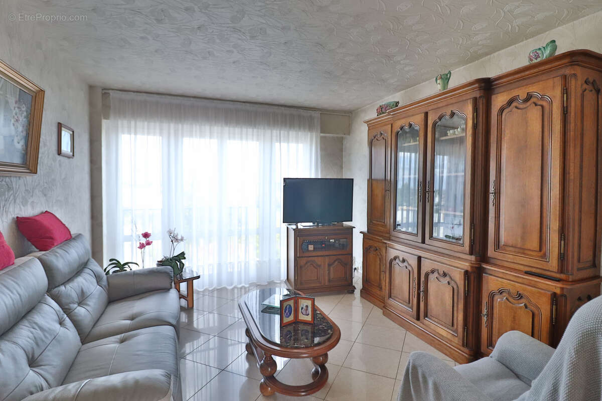 Troyes - Appartement T4 - Lumieux - photo 2