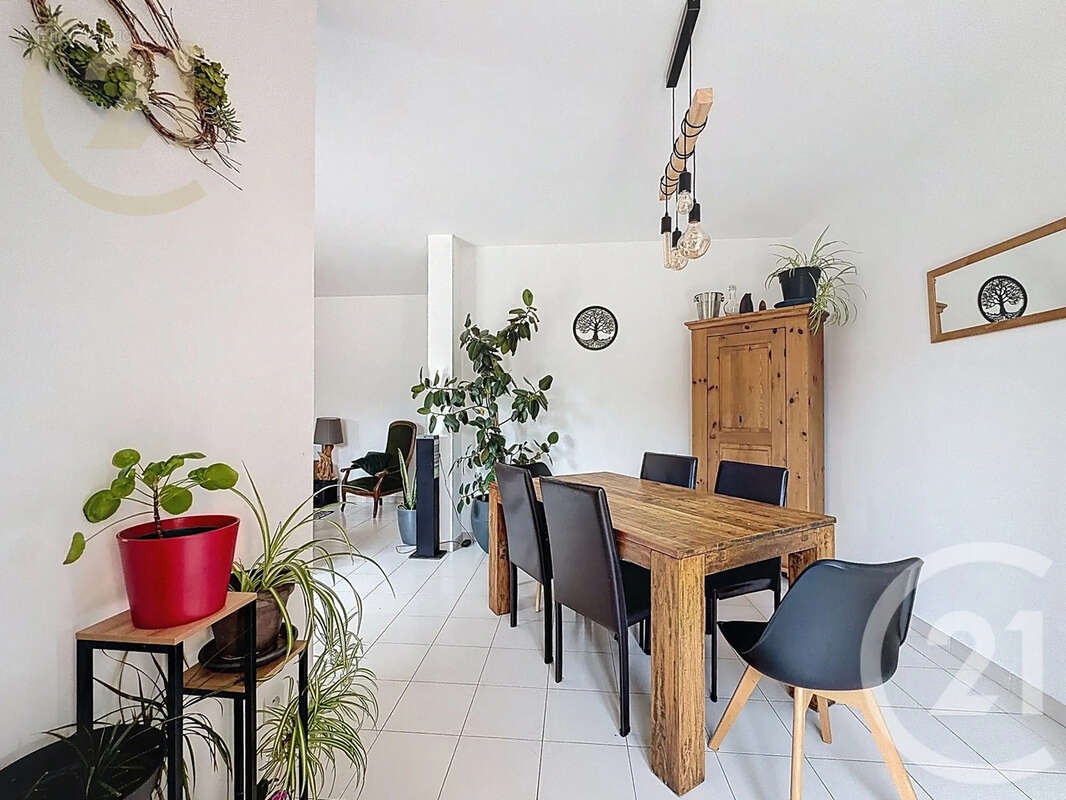 Maison à VILLENEUVE-LES-MAGUELONE