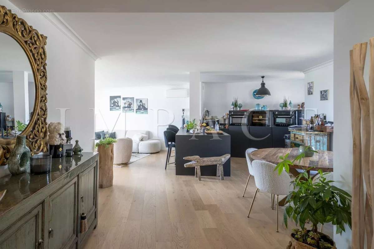 Appartement à LE CANNET