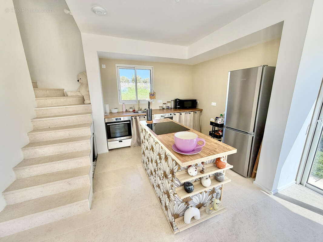 Maison à FORCALQUIER