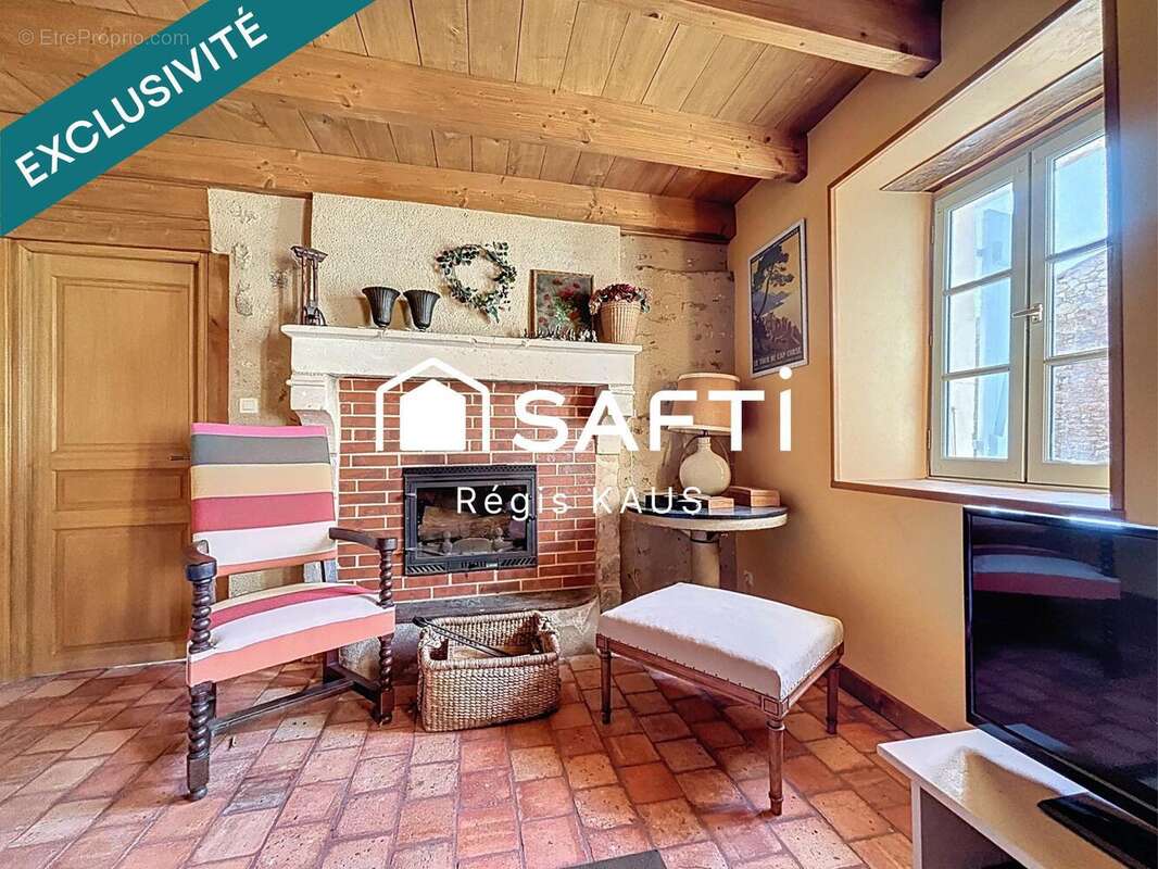 Maison 177 m² à Saint-Martin-Lars-En-Sainte-Hermine  - photo 2