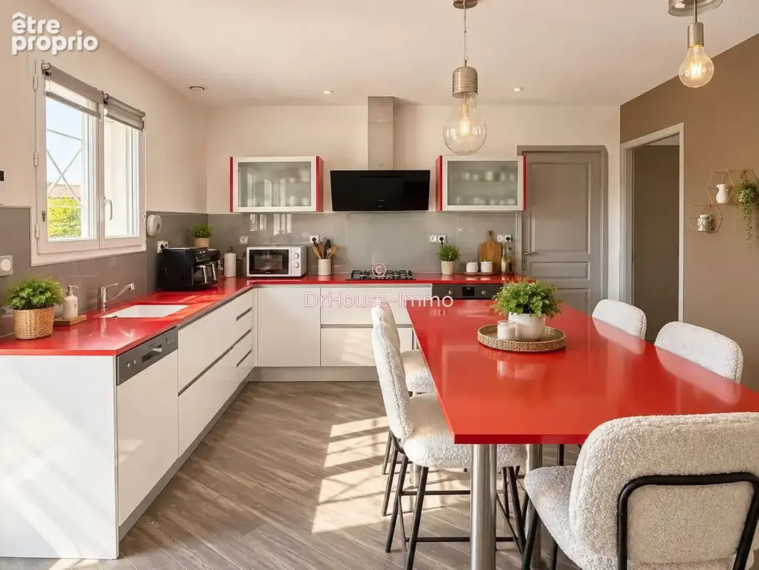 Maison 6 pièces 185 m² à vendre à Saint-Vincent-De-Paul (33440) - photo 5