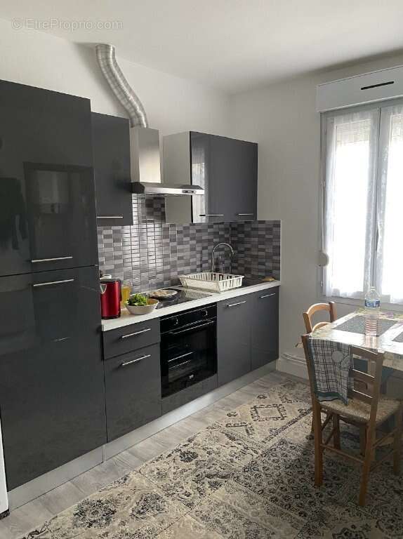 Appartement à GENNEVILLIERS