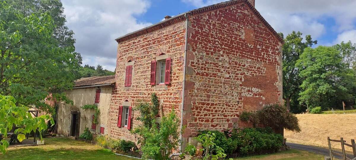 Maison à ESTANDEUIL