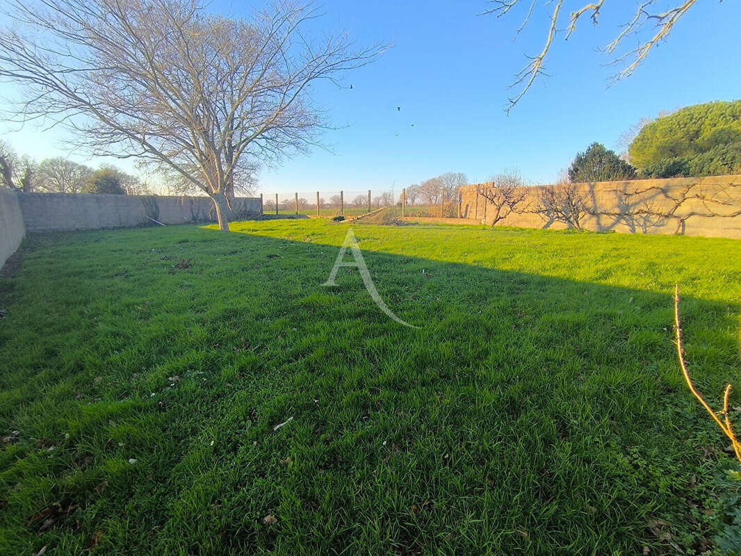 Maison à GROSBREUIL