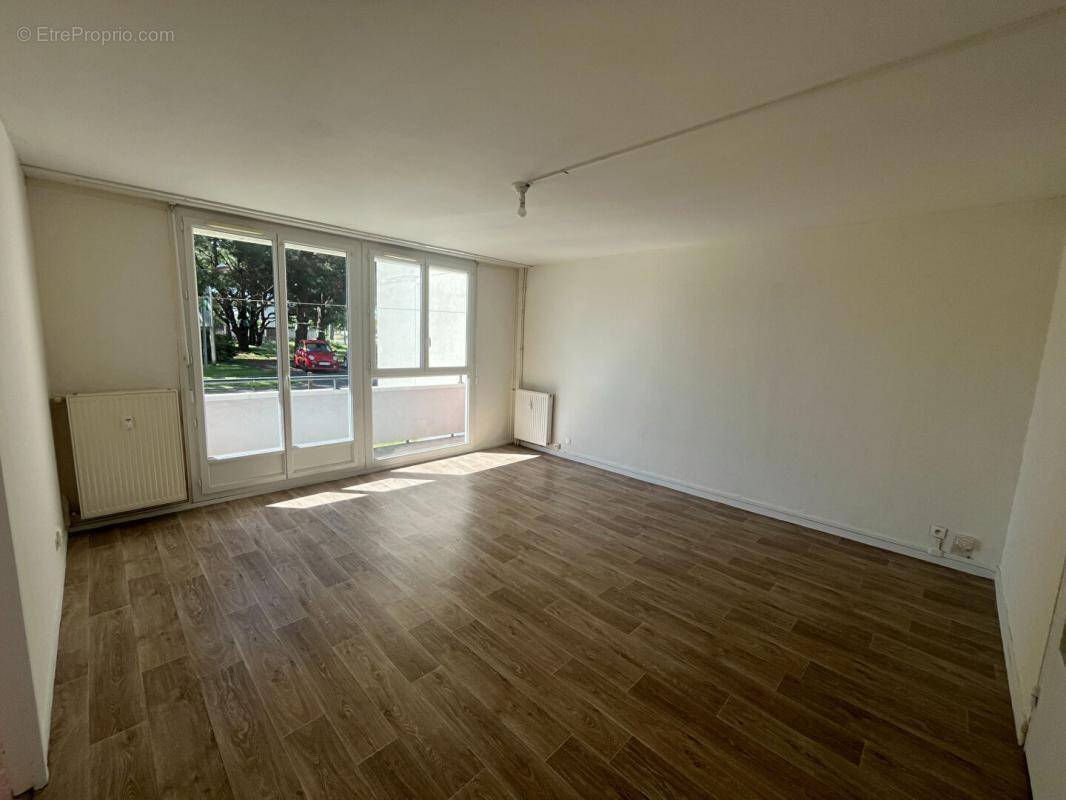Appartement à TRELAZE